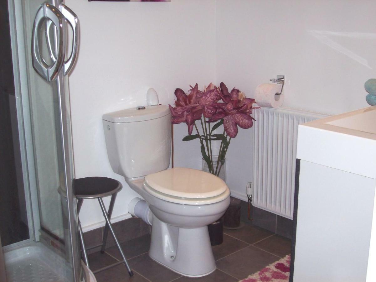 Le Rocher B&B Yvrandes Dış mekan fotoğraf