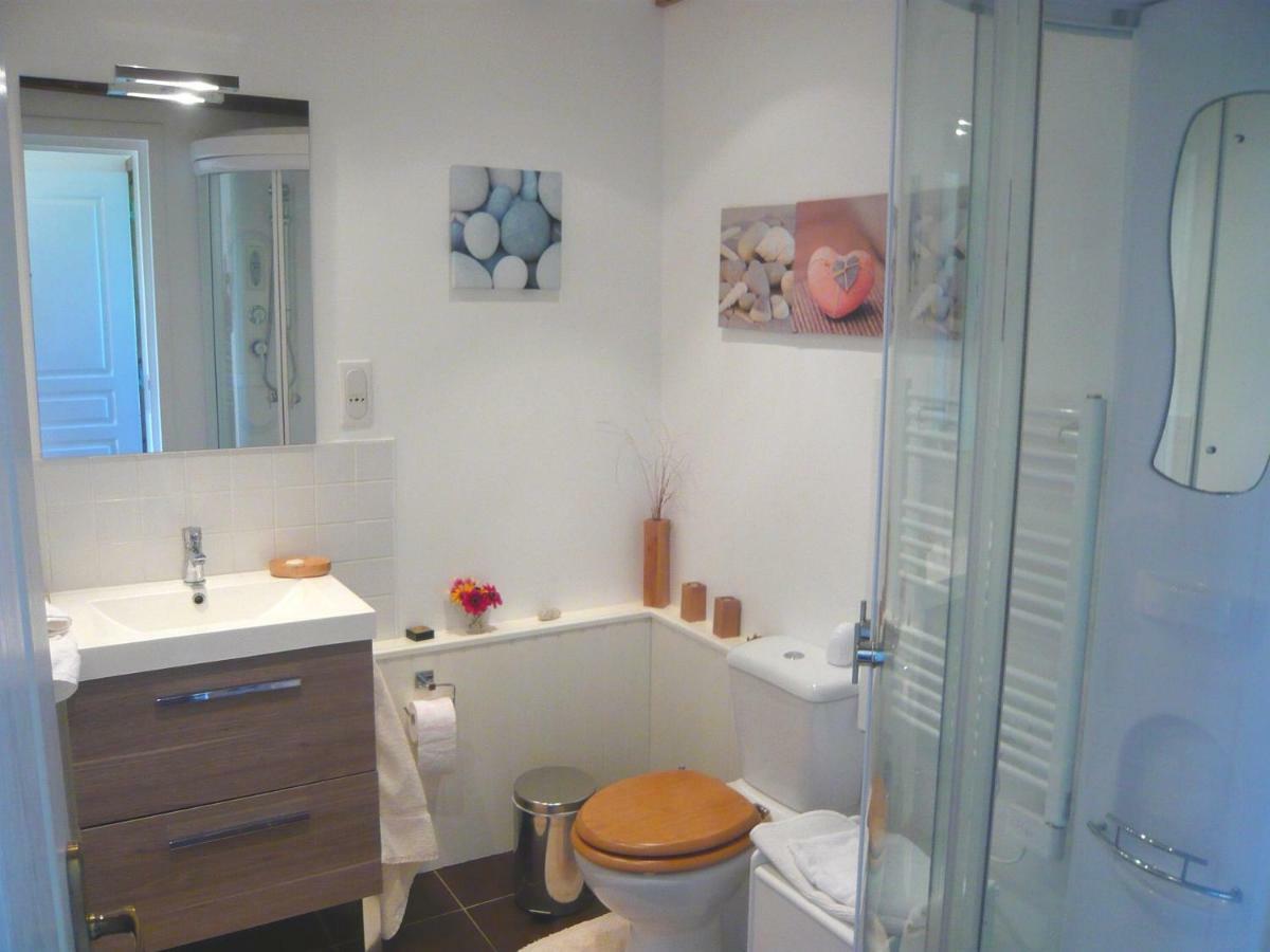 Le Rocher B&B Yvrandes Dış mekan fotoğraf
